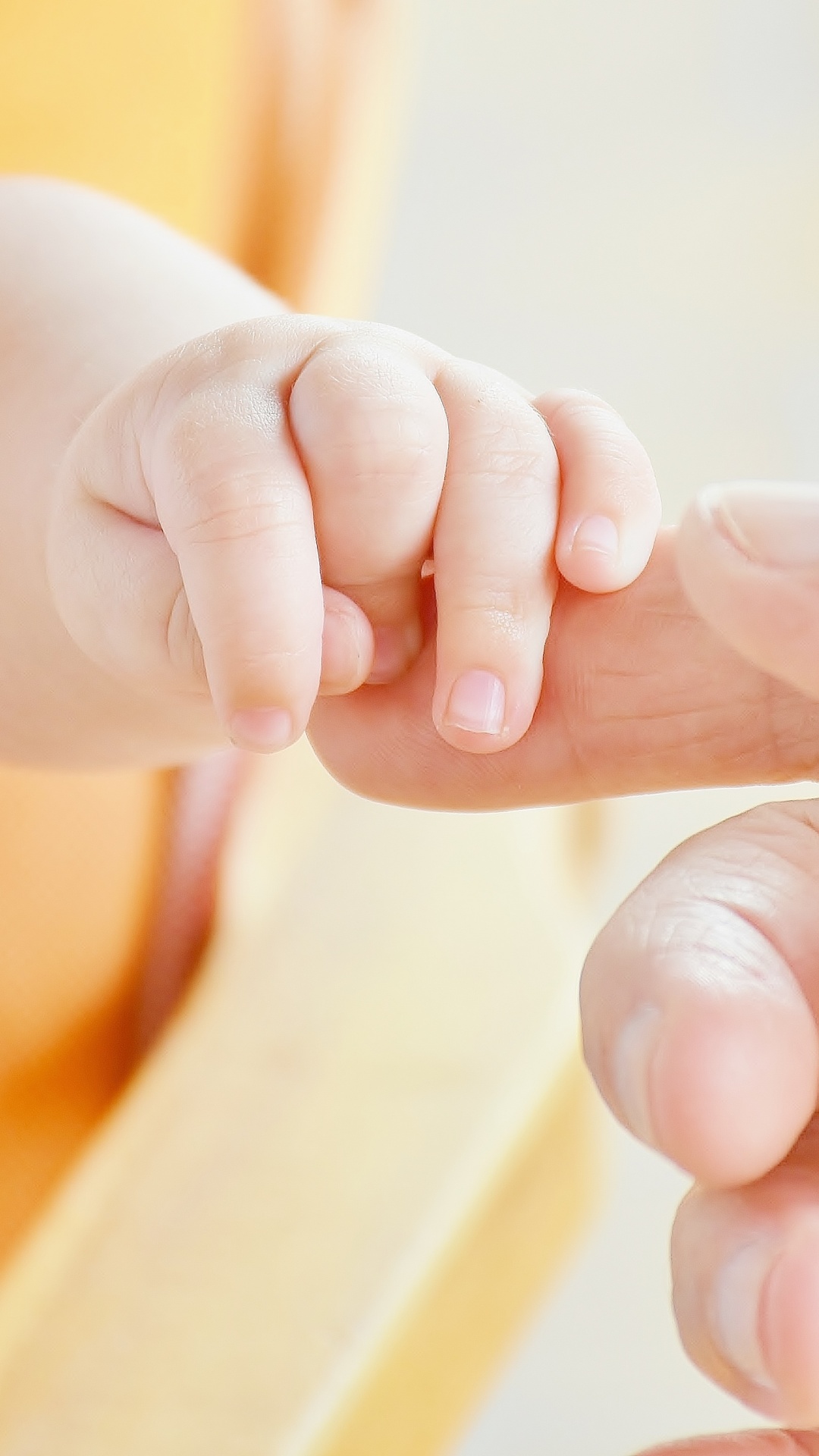 cute baby hands wallpapers for mobile