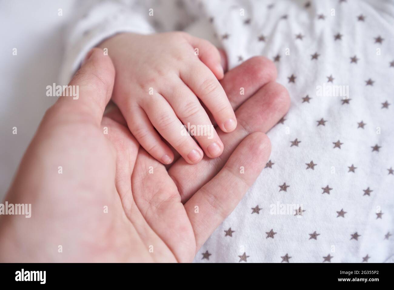 cute baby hands wallpapers 0014