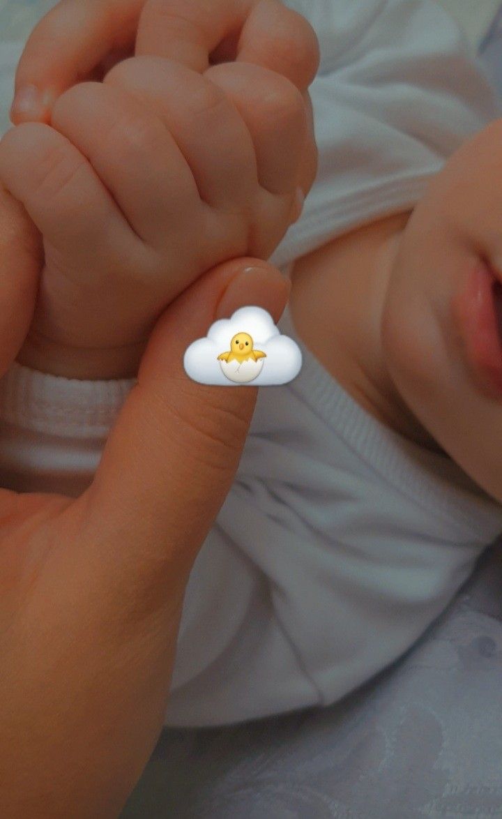 cute baby hands wallpapers 0064