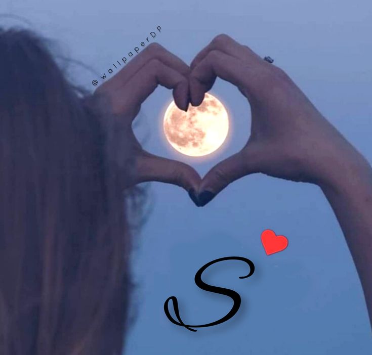 cute S letter in love wallpapers 0041