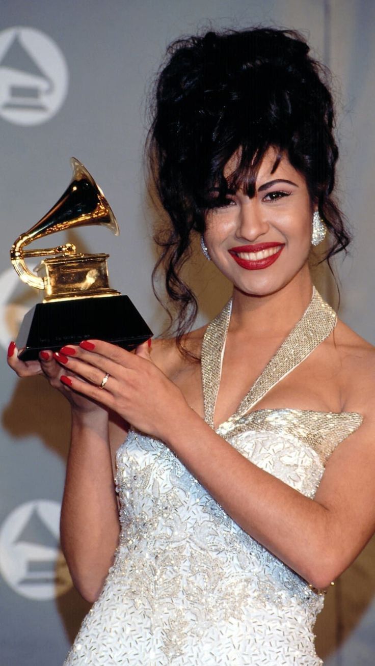 cute Selena Quintanilla wallpapers 0059