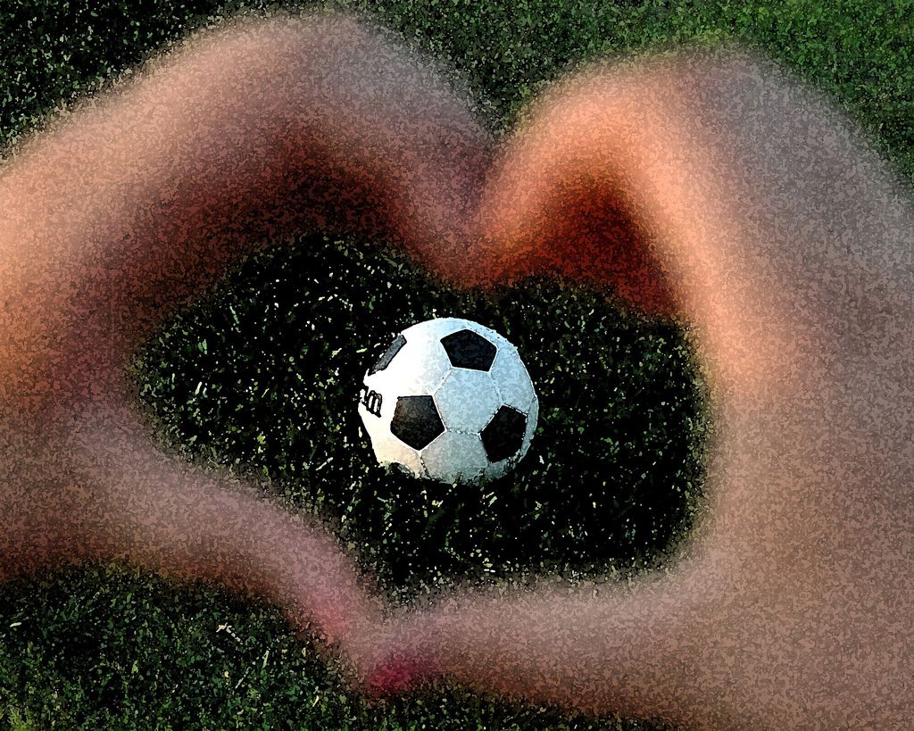 cute soccer wallpapers 0093